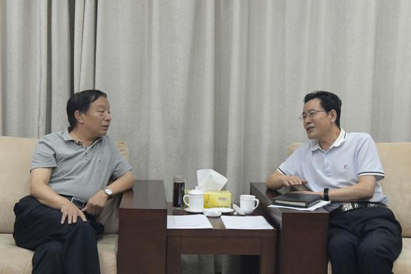 省司法廳黨委書記、廳長牛紀南一行前往建筑設計院<br/>檢查驗收“七五”普法工作