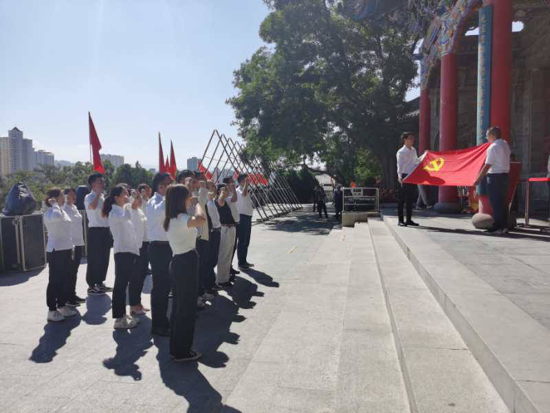 集團(tuán)機(jī)關(guān)第二黨支部與土木院第一黨支部開展<br/>“重溫光輝歷程，傳承紅色基因”主題黨日暨結(jié)對(duì)共建活動(dòng)